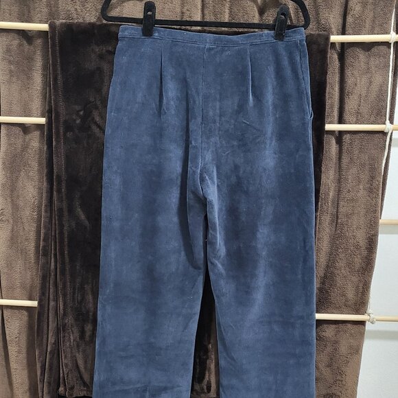 LL Bean Knit Cords - Picture 3 of 7